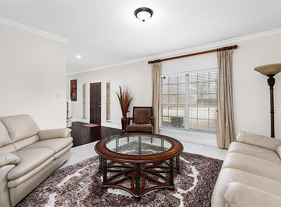 4th image of 1528 Summerfield Dr