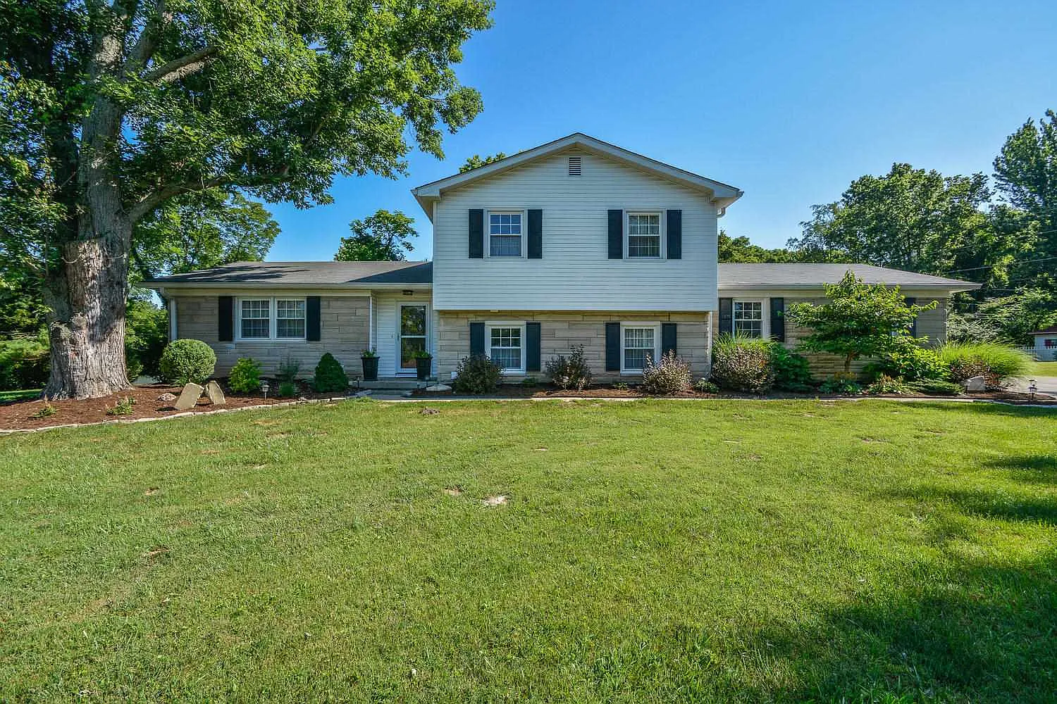 1101 E Prairie Dr photo 1