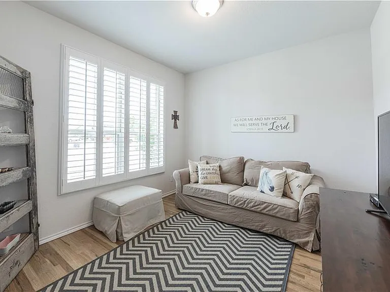 1716 Rio Penasco Dr — Photo 4
