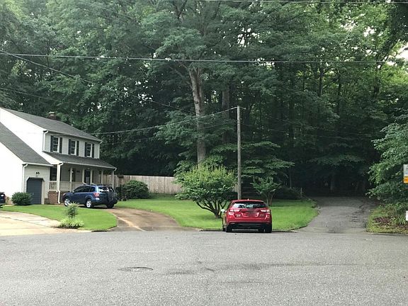 4th image of 175 Luanita Ln