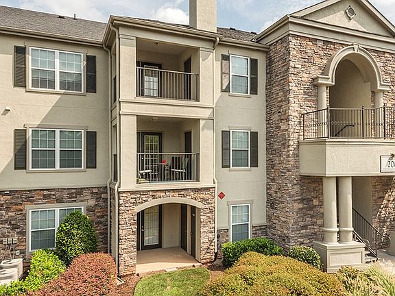 3rd image of 5710 Arringdon Park Dr #10935