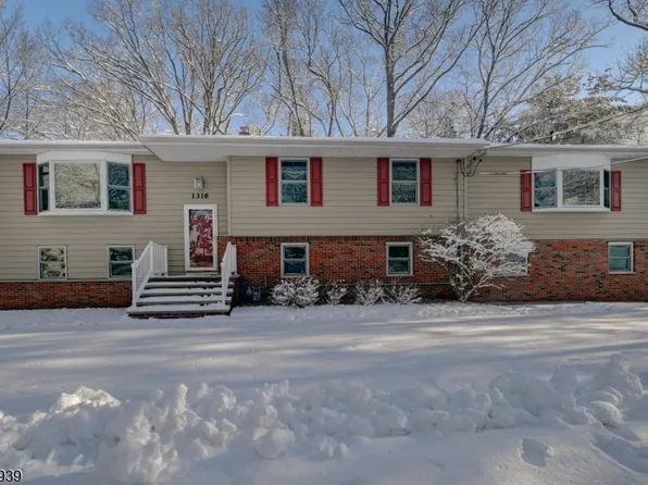 1316 Alps Rd, Wayne Twp., NJ 07470