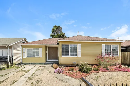 2810 Devon Way Photo 1