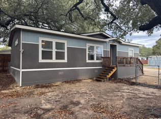 4406 Lost Hills Dr, Elmendorf, TX 78112