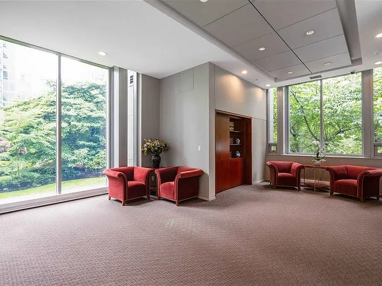 1200 Georgia St W #1405 — Photo 21