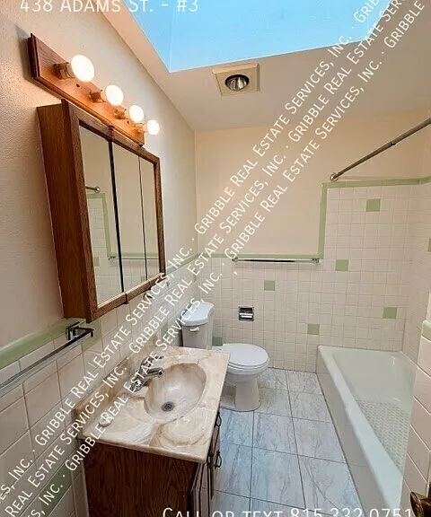 438 Adams St #3 — Photo 14