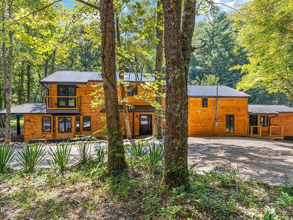 1st image of 4031 Chamberlain Ln