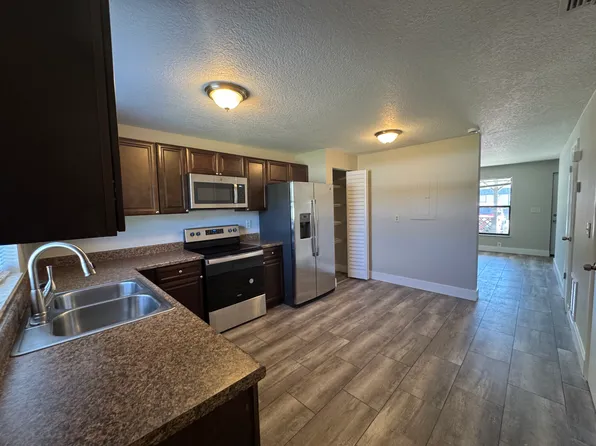 582 Taylor Rd APT 3, Port Orange, FL 32127