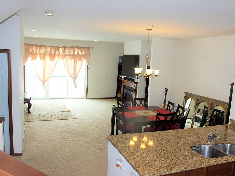2nd image of 9521 Scott Cir N
