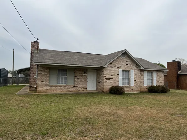 1705 Deatsville Highwaymillbrook, Millbrook, AL