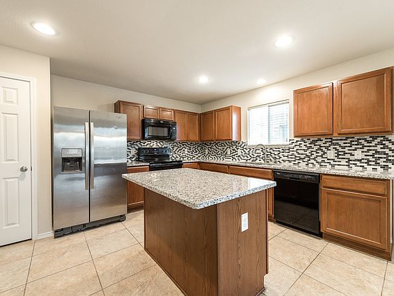 5th image of 1617 Gayla Creek Dr
