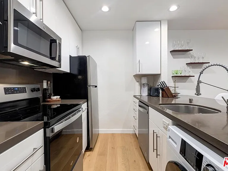 141 S Clark Dr #208 — Photo 6