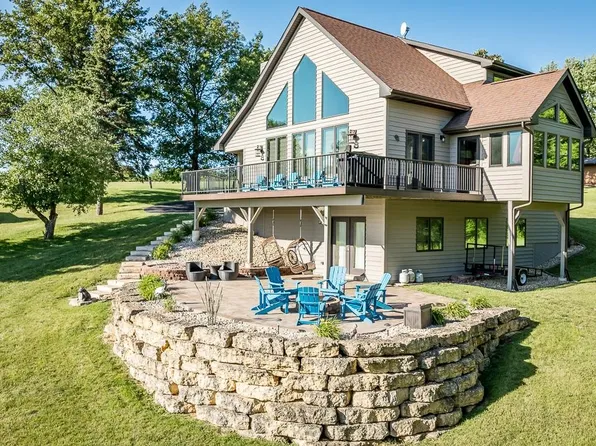 4-31 Grandview Dr, Lanark, IL 61046