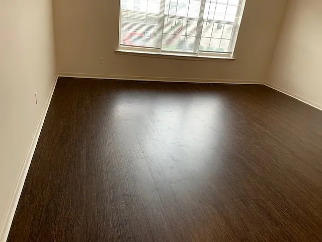 6428 Creekbend Dr — Photo 6