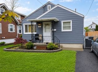 814 92nd St, Niagara Falls, NY 14304