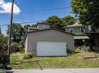 26 Thomaston Rd, Pottsville, PA 17901