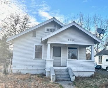 1891 Clark St, Baker City, OR, 97814
