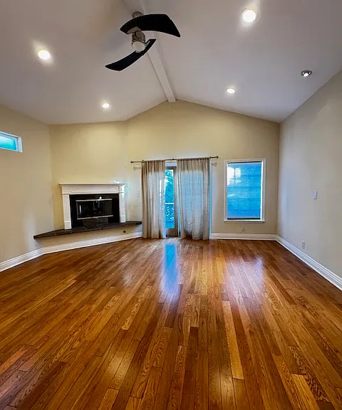 14320 Hortense St — Photo 2