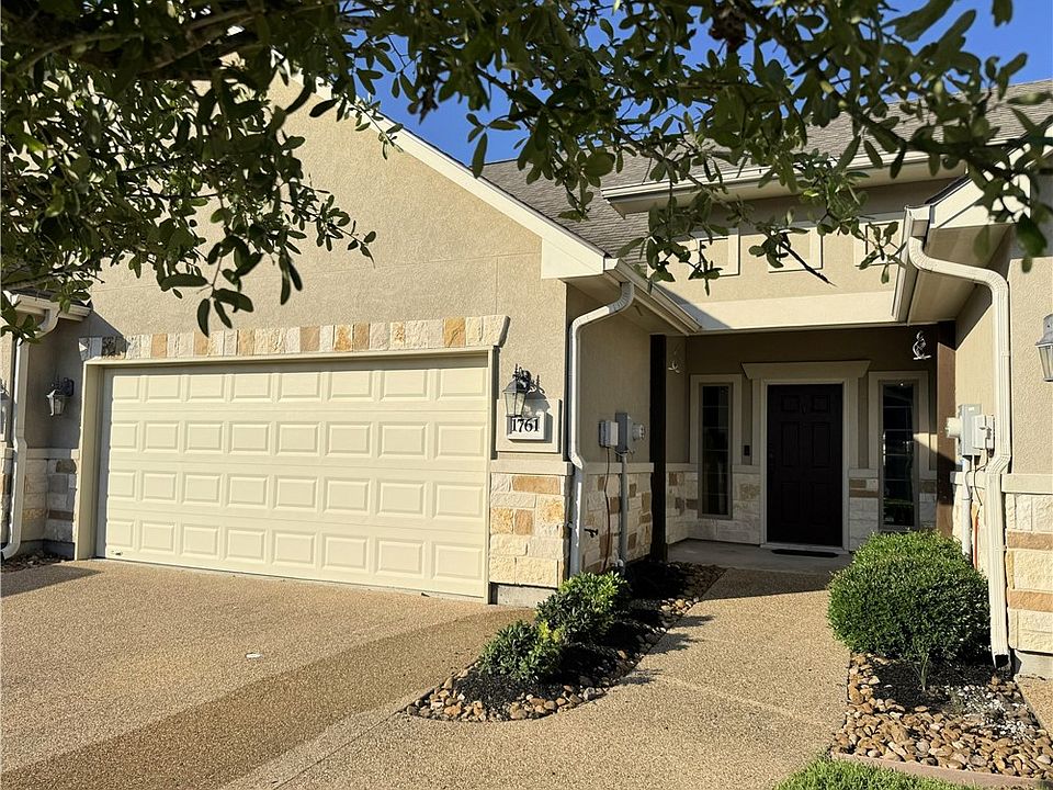 1st image of 1761 Dakota Ln