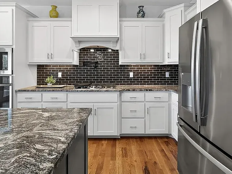8808 N Clarion Ave — Photo 6