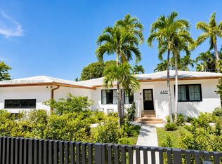 4455 N Bay Rd, Miami Beach, FL 33140