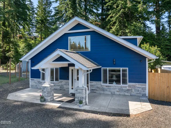 1060 NW Sunset Dr, Toledo, OR 97391