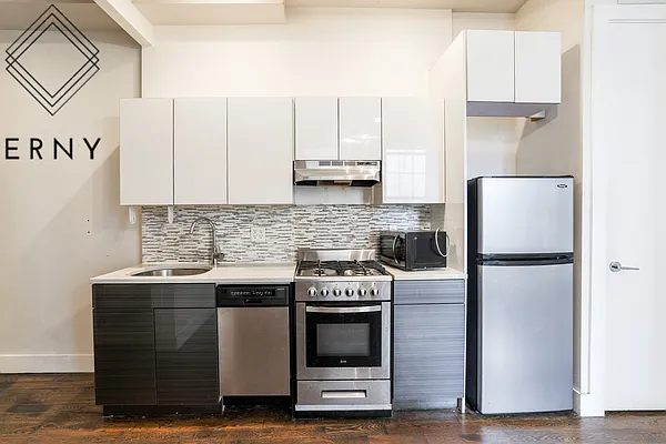 Rented by ERNY LLC | media 7