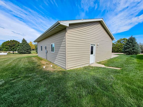 4th image of 512 Spillway Dr