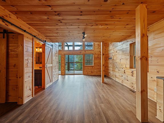 15th image of this home