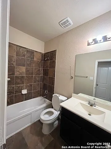4326 Stanley Park — Photo 5