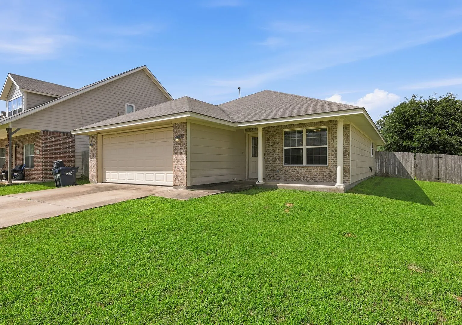 Spacious 3/2 Available for Lease in Bryan/College Station — Photo 2