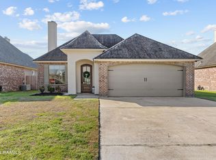 320 Wetgrass Dr, Lafayette, LA 70508