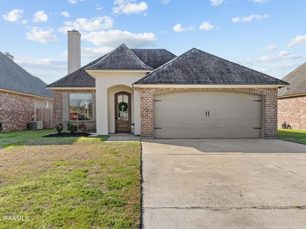 320 Wetgrass Dr, Lafayette, LA 70508