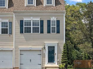 416 Revolution Ct, Newark, DE 19702