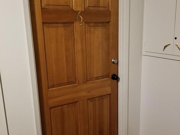 3rd image of 245 Williamsburg Dr #6