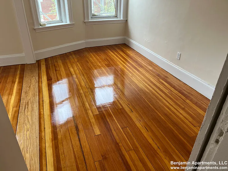 6 Barrows St #13 — Photo 8