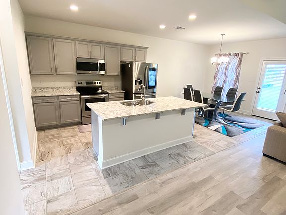 4th image of 108 Michael John Dr