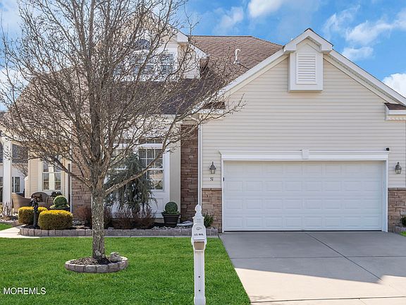 2nd image of 51 Eagleswood Drive