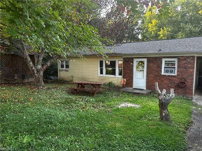 499 Hilltop Acres St, North Wilkesboro, NC, 28659
