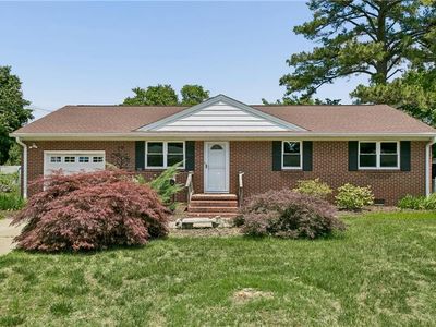 711 Spruce Rd, Newport News, VA, 23601
