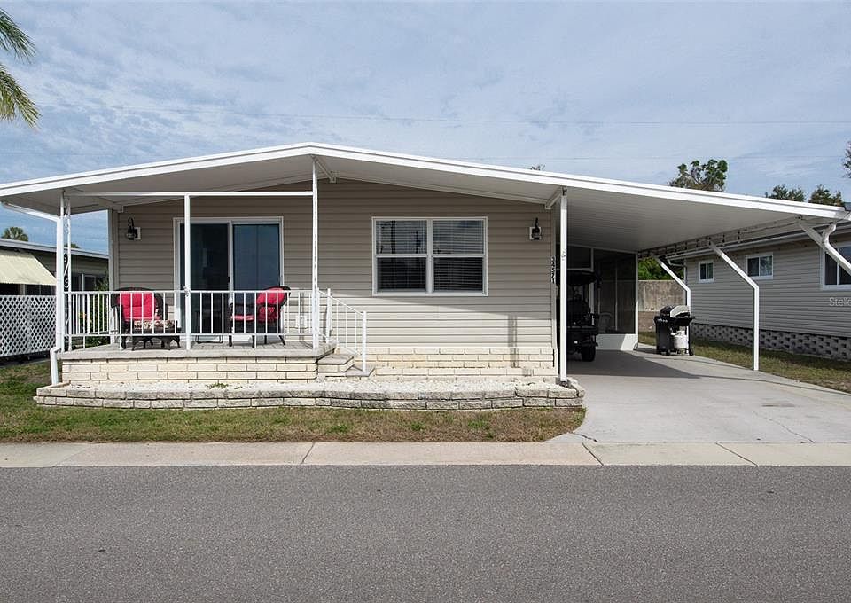 1st image of 34571 GARDENIA DRIVE N