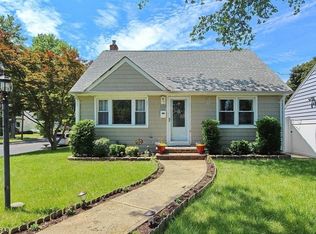 1725 Mountain Ave, Scotch Plains, NJ 07076