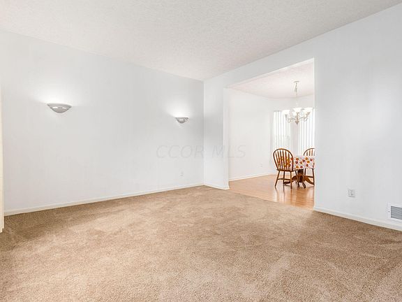 4th image of 782 N Starr Dr