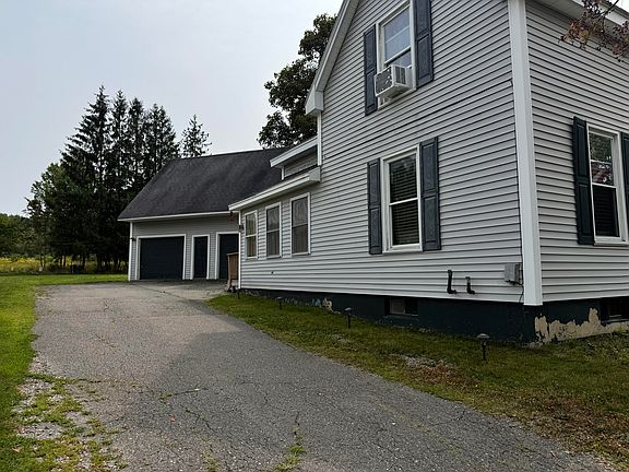3rd image of 30 Franklin Street