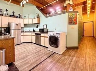308 W 8th St APT 403, Kansas City, MO 64105