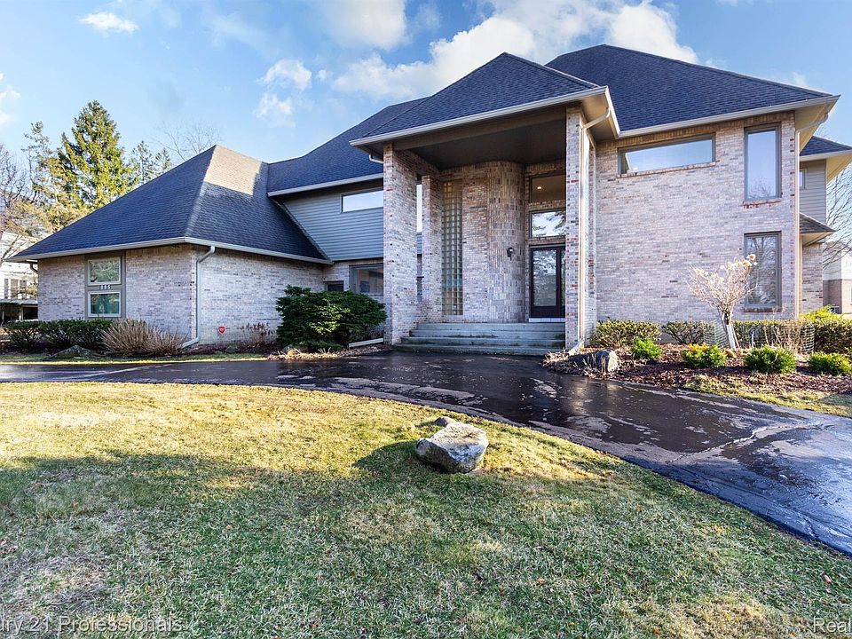 1st image of 3885 Wabeek Lake Dr E