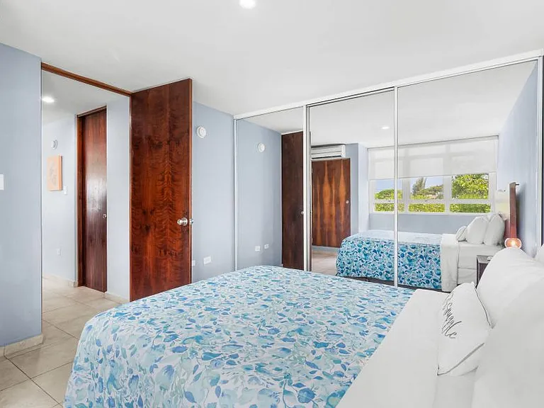 Apt 304 Atlantic Court Apartments 59 C San Miguel — Photo 19