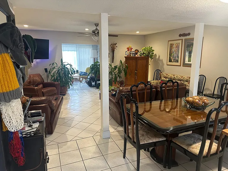 5310 Bradbury Ct — Photo 8