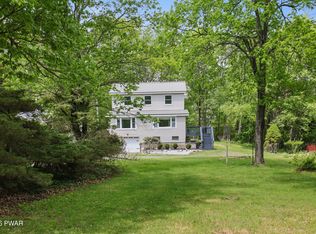 286 Mozzette Rd, Canadensis, PA 18325