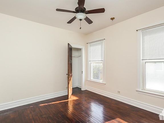 2nd image of 4411 N Hermitage Ave #1214